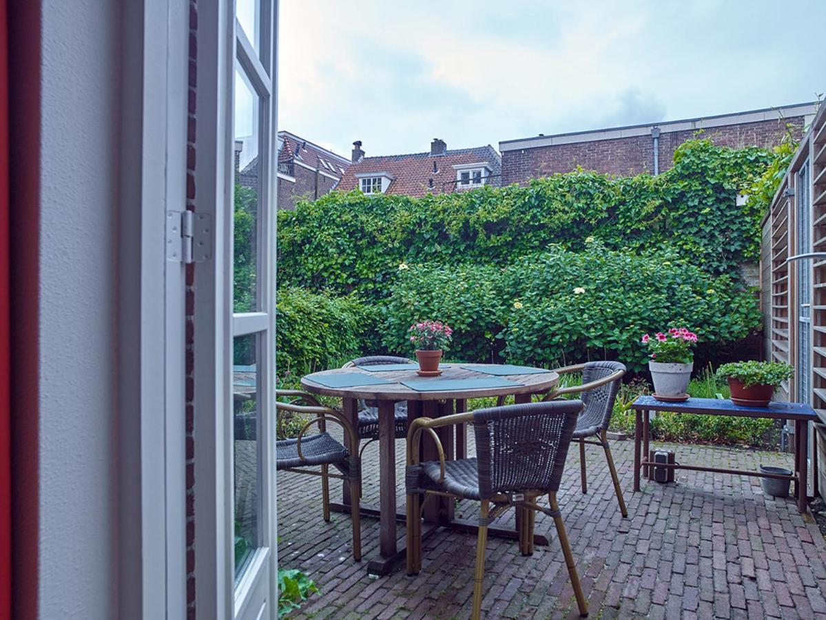 # Het Pauwennest